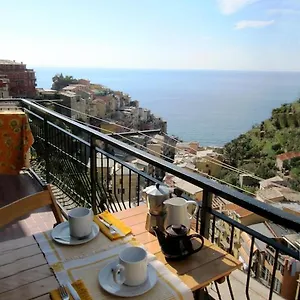 At Yours...manarola 5 Terre Manarola