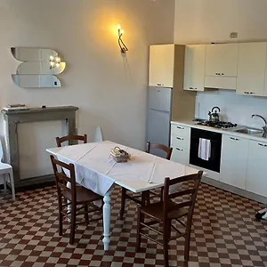 https://casa-angela-bergamo.italymilanhotels.net